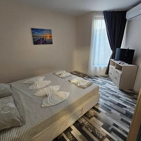 Denevi' Seaside - 2 Bedrooms Appartement *