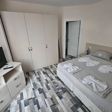 Denevi' Seaside - 2 Bedrooms Lozenets